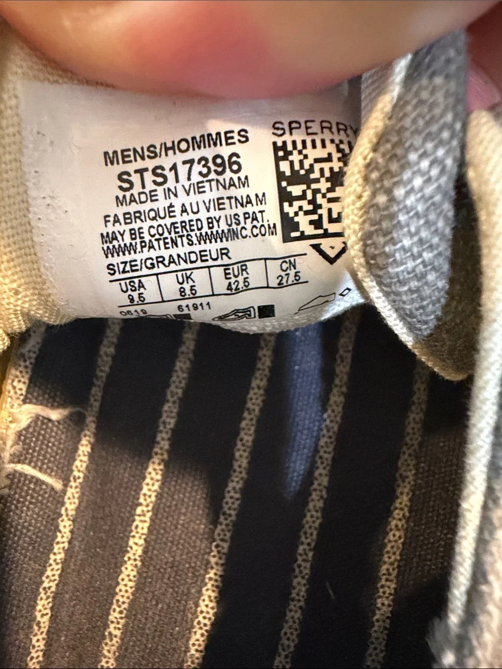 Sperry Men's Gray Canvas Boat Shoes with White Outsole Size 9.5